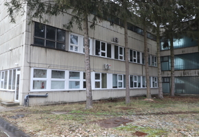 Nógrád county Bátonyterenye on 9.8 acre 8200sqm large industrial building complex, manufacturring halls, storages, office buildings for sale