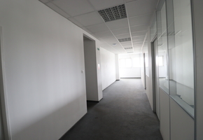Budapest XIX. district on 2921sqm land 3885sqm building complex for sale