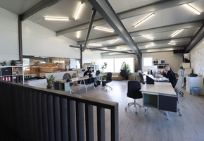 Pest county Nagytarcsa on 8240sqm land 3800sqm building complex, storages, office, workshop for sale