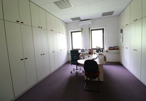 Pest county Alsónémedi on 18.721sqm land 3810sqm buiding complex, high storage, unheated storages, offices for sale