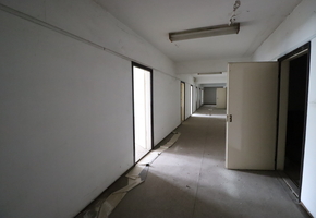 Pest county Pomáz 2030sqm 3 storeyed building to be renovated for sale