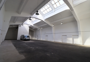 Budapest XXI. district Csepel Művek, 544sqm large storage with 192sqm office and social block to let