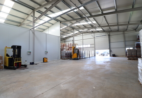 Pest county Nagytarcsa newly built 410sqm storage with 50sqm social block for rent