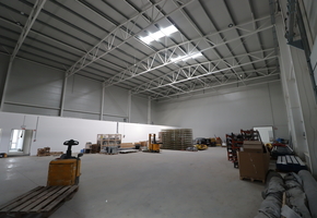 Fejér county Martonvásár 594sqm large new storage with docking gates and racking system for rent