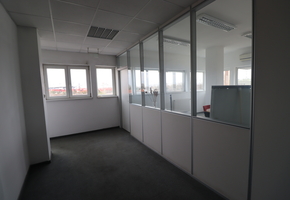 Budapest XIX. district on 2921sqm land 3885sqm building complex for sale