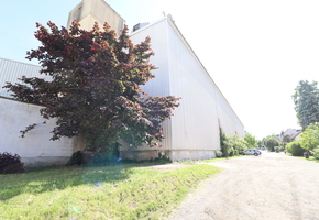 Győr-Moson-Sopron county Győr close to city center 6000sqm 4 storeyed building for sale