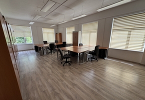 Budapest X. district independent site, on 9605sqm land 2166sqm building complex, storages, workshops, office and social area to let