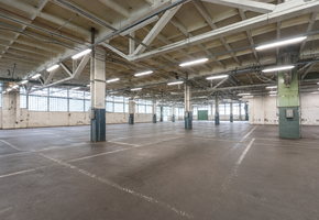 Bács-Kiskun county Kunszentmiklós on 11.2 acre land 19.800sqm building complex, industrial property for manufacturing purpose for sale
