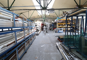 Budapest XXI. district Csepel Művek 960sqm showroom, office, storage, workshop utilized building with 1124sqm land for sale