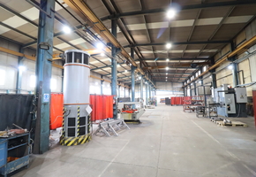 Pest county Veresegyház on 7627sqm land 2957sqm building complex, assembly hall with cranes for sale