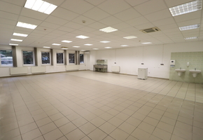 Heves county Eger 9.517sqm manufacturing hall for rent