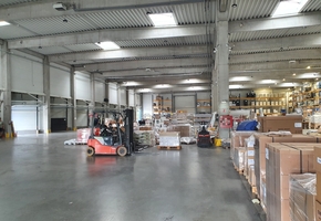 Pest county Alsónémedi on a 61.456sqm land 3424sqm cross-docking storage building for sale