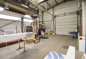 Budapest XVIII. district on 2328sqm land 438sqm storage/workshop wuth 2*138sqm office for sale