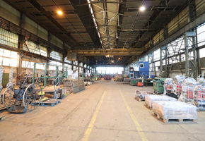 Budapest XXI. district 2150sqm large hall equipped with crane for rent