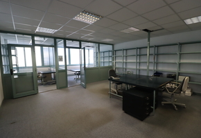 Pest county Budaörs industrial premise, 6499sqm land with gross 2210sqm largge buillding as investment for sale