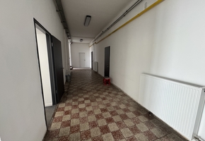 Budapest X. district independent site, on 9605sqm land 2166sqm building complex, storages, workshops, office and social area to let