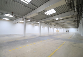 Budapest X. district commercial valuable 2.953sqm large storage for rent