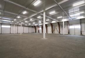 Pest county Pécel 600sqm unheated, insulated storage with 2*36sqm office and social block to let