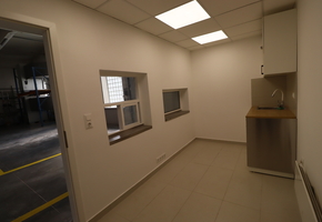 Budapest XXI. district Csepel 300sqm storage with social block and office on high standard for rent