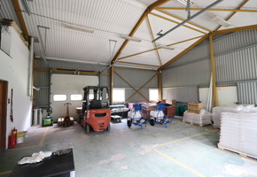 Pest county Herceghalom on 2210sqm land 437sqm building complex, office, storage for sale