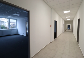 Budapest III. district, Óbuda on 1279sqm land two storeyed 886sqm multifunctional building for sale