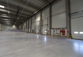 Pest county Páty right at M1 motorway newly built logistic storages to let