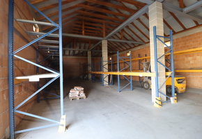 Pest county Dunavarsány commercial valuable independent premise, 3200sqm land, 644sqm storage for rent