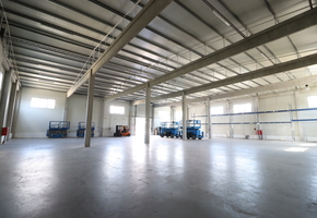 Pest county Dunakeszi 888sqm large sandwichpanel storage with 100sqm office area to let