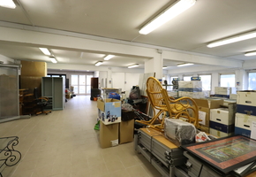 Pest county Pomáz 2030sqm 3 storeyed building to be renovated for sale