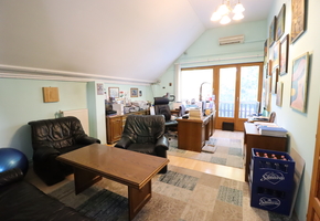 Budapest X. district, Kőbánya on 2000sqm land 1285sqm storage, office building for sale