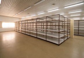 Budapest XX. district Vágóhíd street 273sqm heated, air-conditioned storage to let