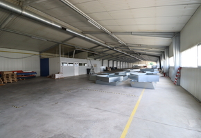 Pest county Dunakeszi south industrial zone 8127sqm large land 2810sqm storage, workshop, office building for sale