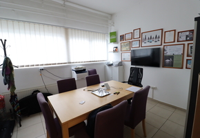 Budapest XIII. district Reitter Ferenc street 422sqm with street facade, heated storage, workshop, office for rent