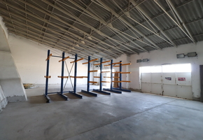 Pest county Dunavarsány commercial valuable independent premise, 3200sqm land, 644sqm storage for rent
