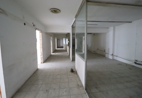 Pest county Pomáz 2030sqm 3 storeyed building to be renovated for sale
