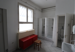 Budapest X. district, 1412sqm floor spaced storage, office purposed industrial building for sale