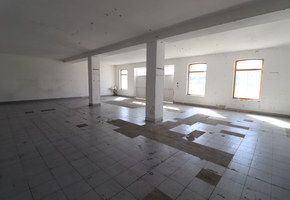 Budapest XX. district independent premise, 700sqm land 612sqm two level storage and office building for rent
