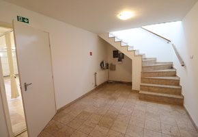 Pest county Diósd, 350sqm two storeyed mixed purpose, office-storage building for rent