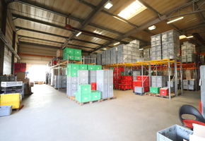 Pest county Szentendre industrial premise, 600sqm large storage with 98sqm office and social block for manufacturing or storage purpose for rent