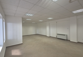 Budapest XI. district, Újbuda Budafoki street 1000sqm storage, suitable for commercial usage for rent