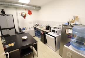 Pest county Nagytarcsa newly built 410sqm storage with 50sqm social block for rent