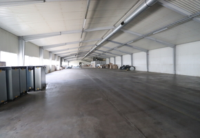 Pest county Dunakeszi south industrial zone 8127sqm large land 2810sqm storage, workshop, office building for sale