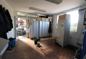 Budapest XXI. district Csepel Művek 960sqm showroom, office, storage, workshop utilized building with 1124sqm land for sale