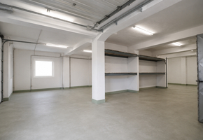 Budapest XXI. district Csepel on 963sqm land 3 storeyred 541sqm large office-storage multipurposed building for sale