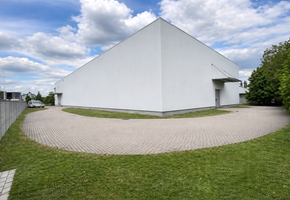 Budapest III. district Óbuda, at central location on 5666sqm land 2573sqm industrial premise to let