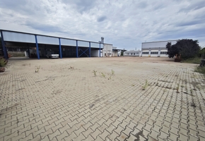 Pest county Veresegyház on 7627sqm land 2957sqm building complex, assembly hall with cranes for sale