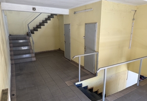 Budapest X. district Kőbánya on 980sqm land 1000sqm floor spaced car mechanic workshop, storage, office multifnctional building for sale