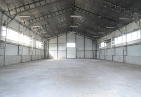 Budapest X. district Kőbánya 438sqm large insulated steel framed storage for sale