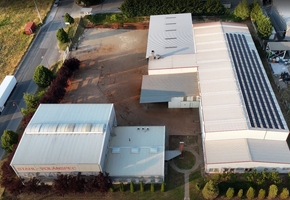 Pest county Veresegyház 7627sqm land 2957sqm building complex, equipped with cranes in whole or in parts to let