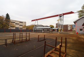 Budapest XXI. district Csepel 1700sqm free yard area with crane on 2400sqm fenced yard, 60sqm office to let